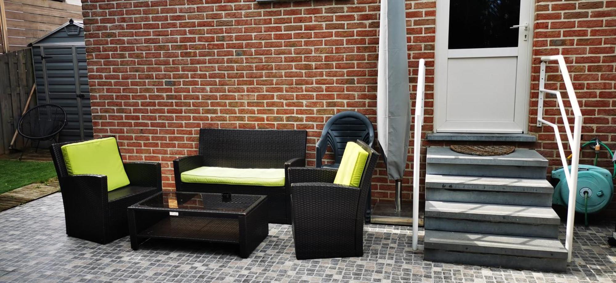 Studio Equipe Brussels Sint-Pieters-Leeuw Exterior photo